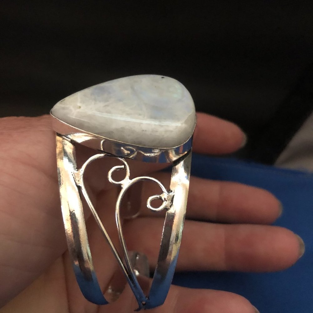 Huge Gemstone Rainbow Moonstone 925 Stamped Bracelet with ADJ. band. - Picture 3 of 3